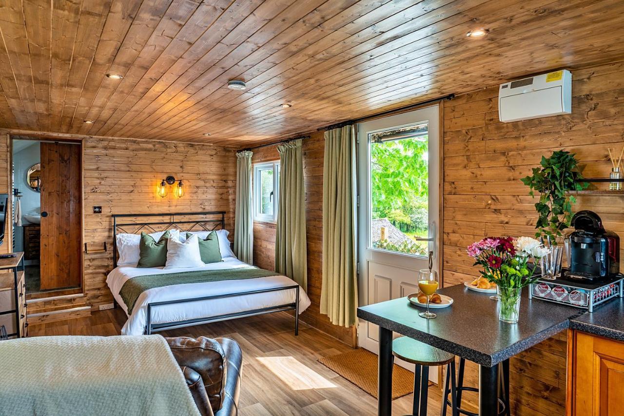 Finest Retreats - Trevoya Cabin 朗斯顿 外观 照片