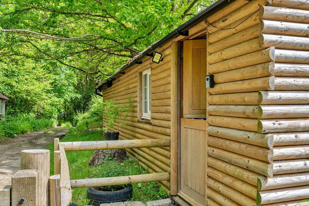 Finest Retreats - Trevoya Cabin 朗斯顿 外观 照片
